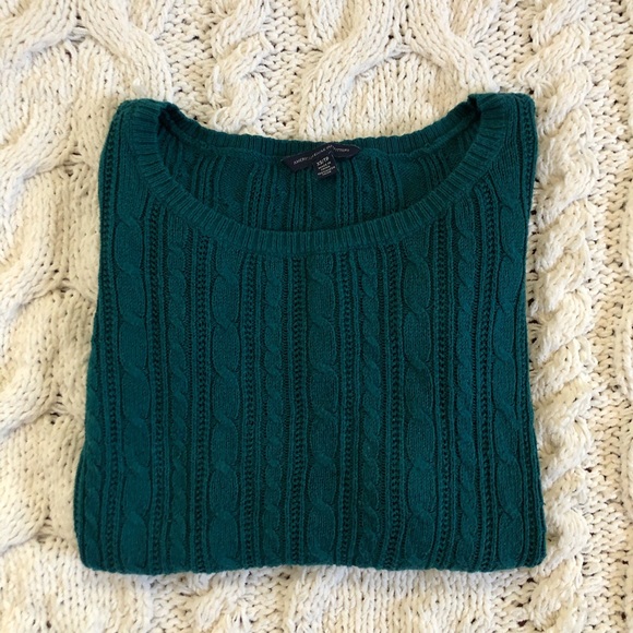 American Eagle // Emerald Green Sweater - Picture 1 of 4